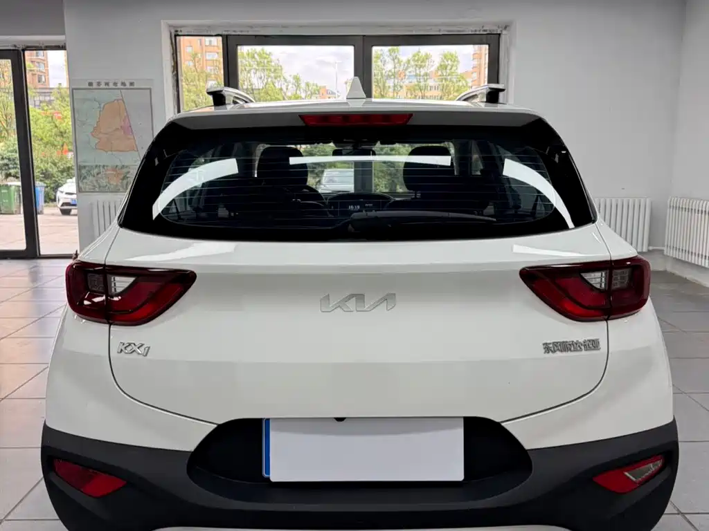 Stonic 1.4 L CVT Fun Enjoyment