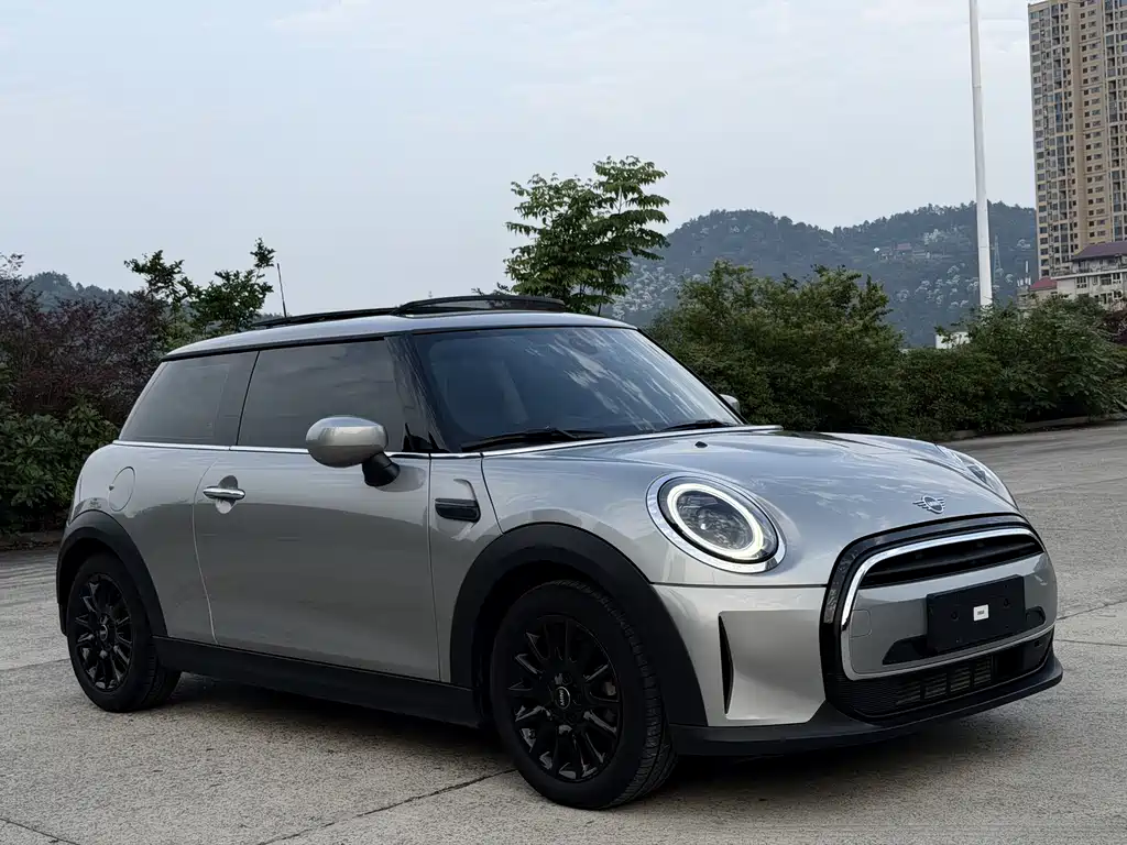 MINI 1.5 T ONE