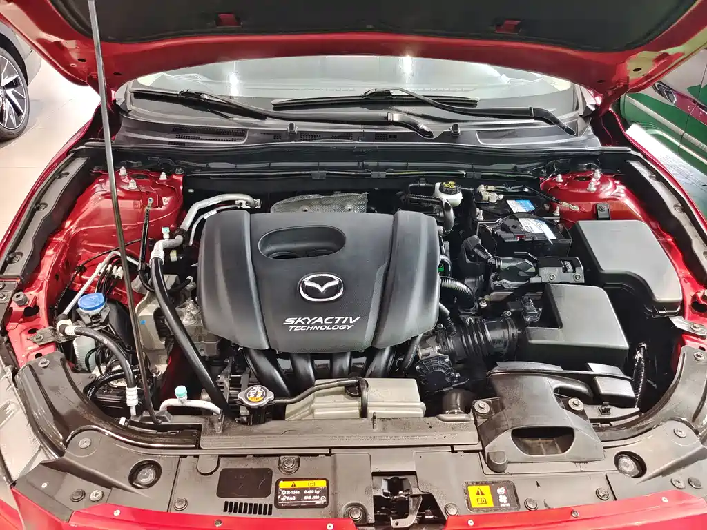 Mazda 3 Axela Sedan 1.5 L Auto Luxury