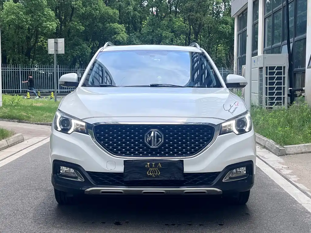 MG ZS 1.5 L Auto Premium Internet