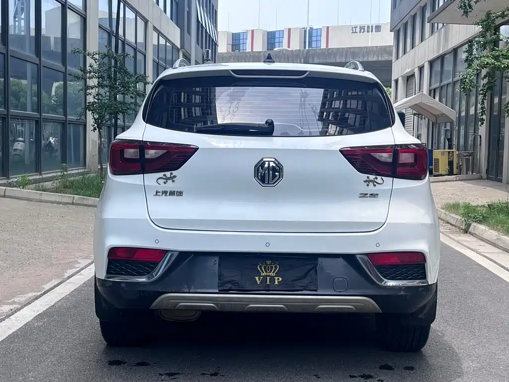 MG ZS 1.5 L Auto Premium Internet