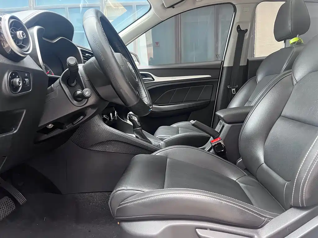 MG ZS 1.5 L Auto Premium Internet