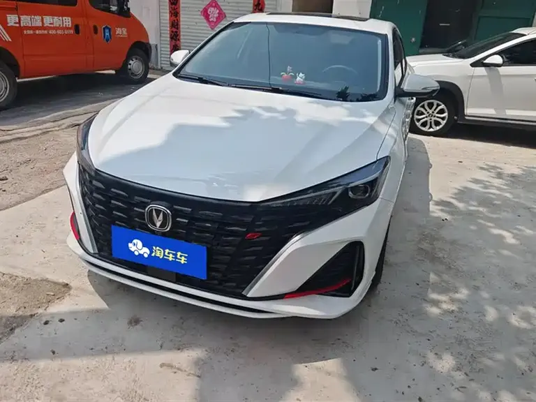 Changan Eado PLUS Blue Whale NE 1.4 T GDI DCT High Energy