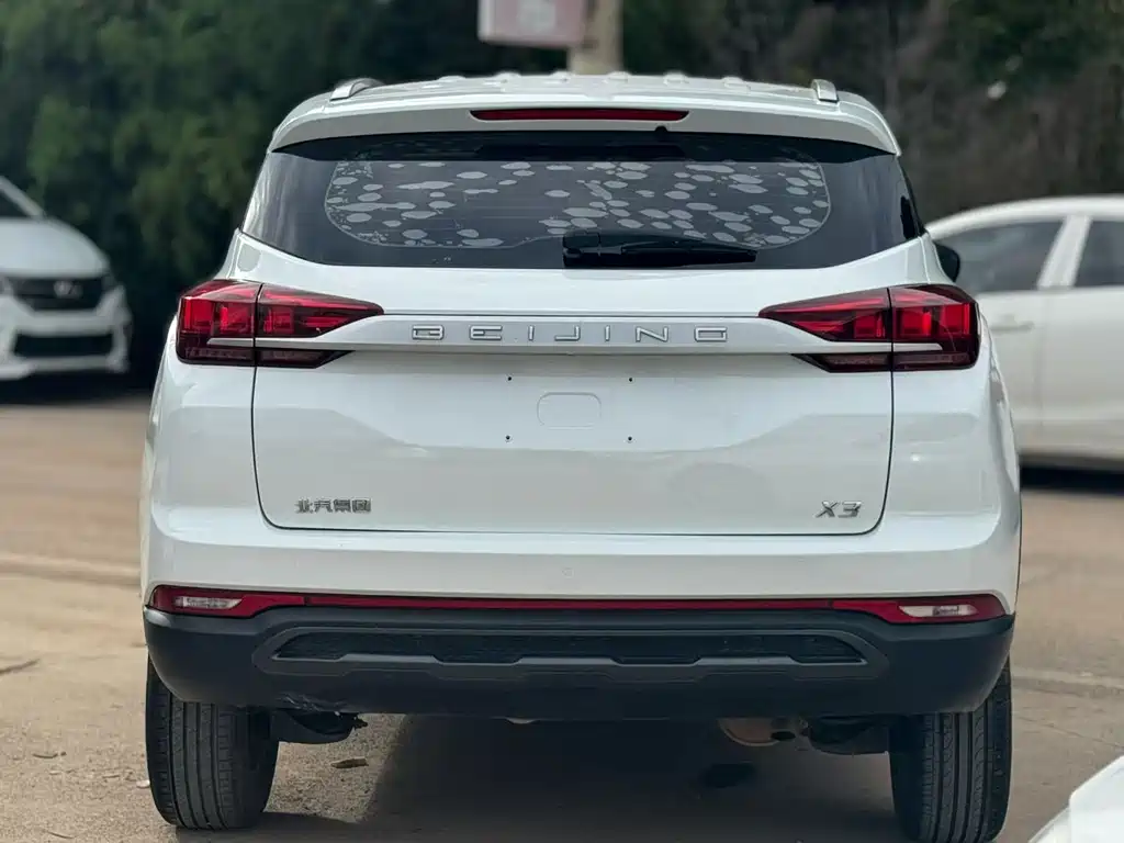 BAIC X3 1.5 L Manual Glory