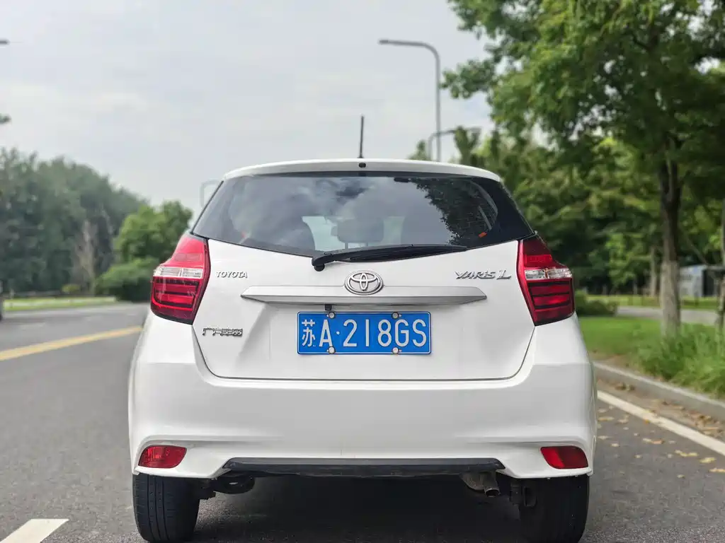 YARiS L Zhixuan 1.5 E CVT Charm Motion CN-VI