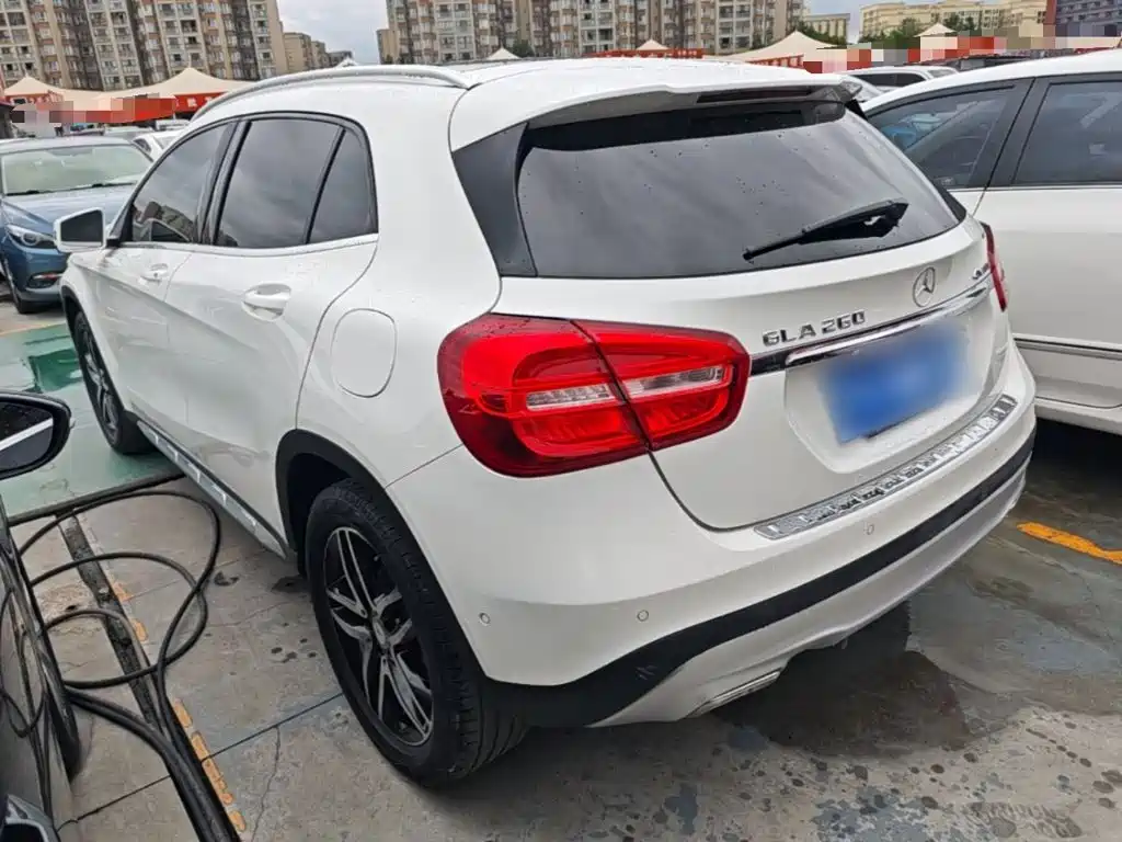 Mercedes-Benz GLA GLA 200 Fashion