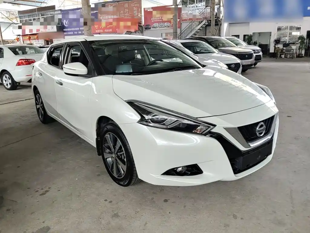 Lannia 1.6 L CVT Cool