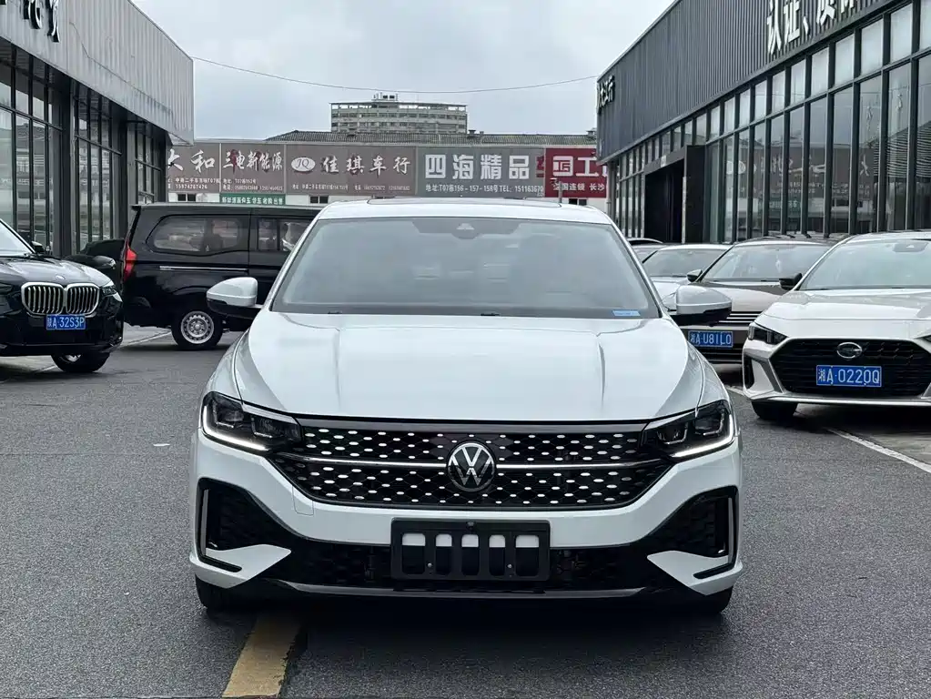 Lavida 1.5 L Auto Starry Sky 5 Million