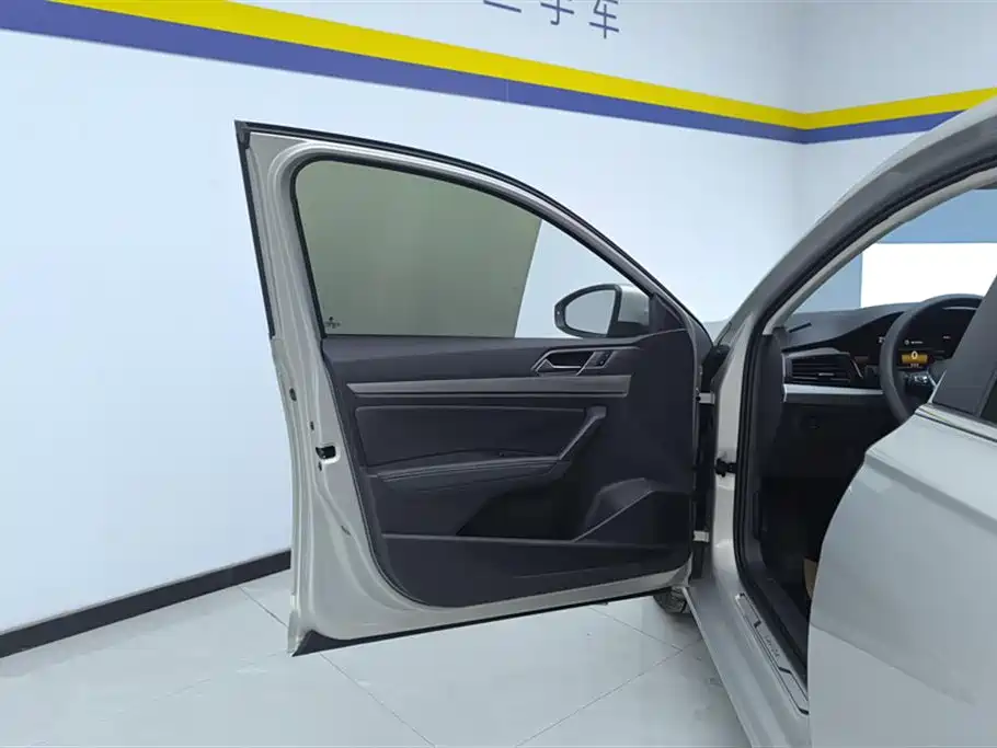 Lavida 1.5 L Auto Comfort
