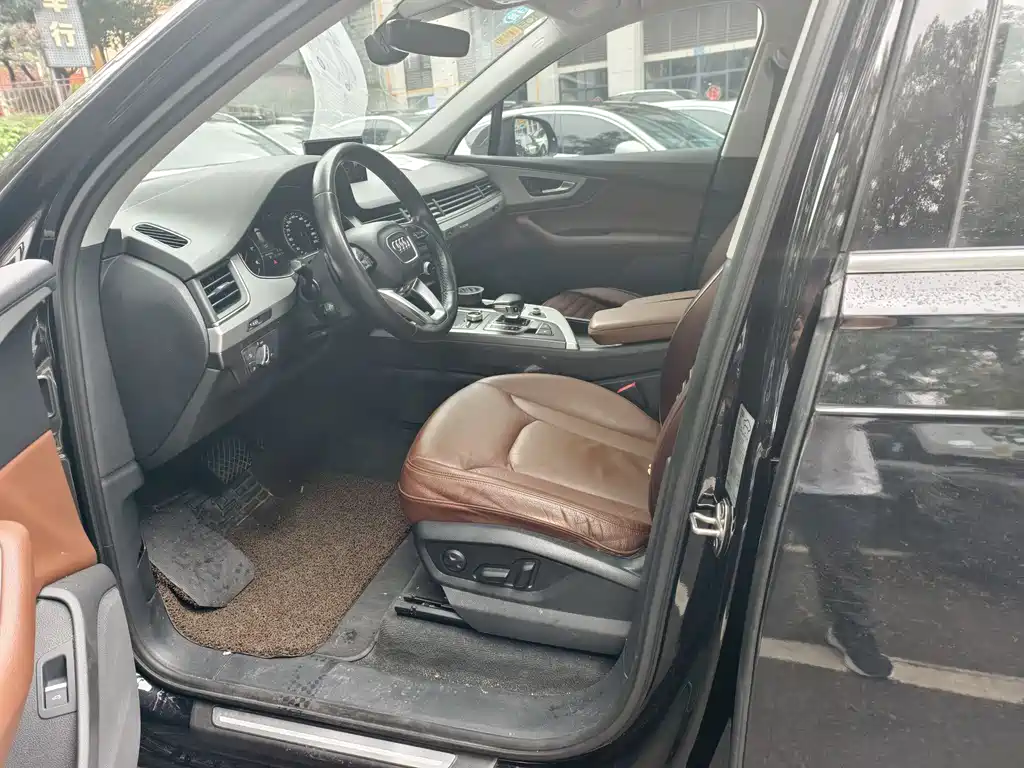 Audi Q7 40 TFSI Comfort