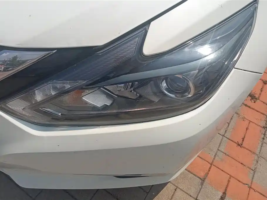 Teana 2.0 L XL Comfort