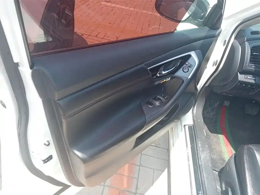 Teana 2.0 L XL Comfort