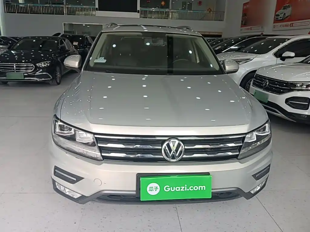 Tiguan L Facelift 330 TSI Auto 2 WD Panoramic Comfort CN-VI