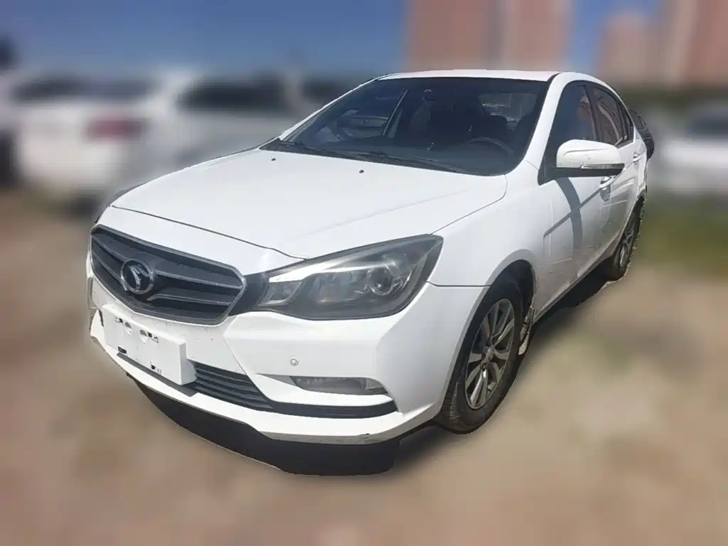 V5 Lingzhi V5菱致 2015款 plus 1.5 L 手动智尊型