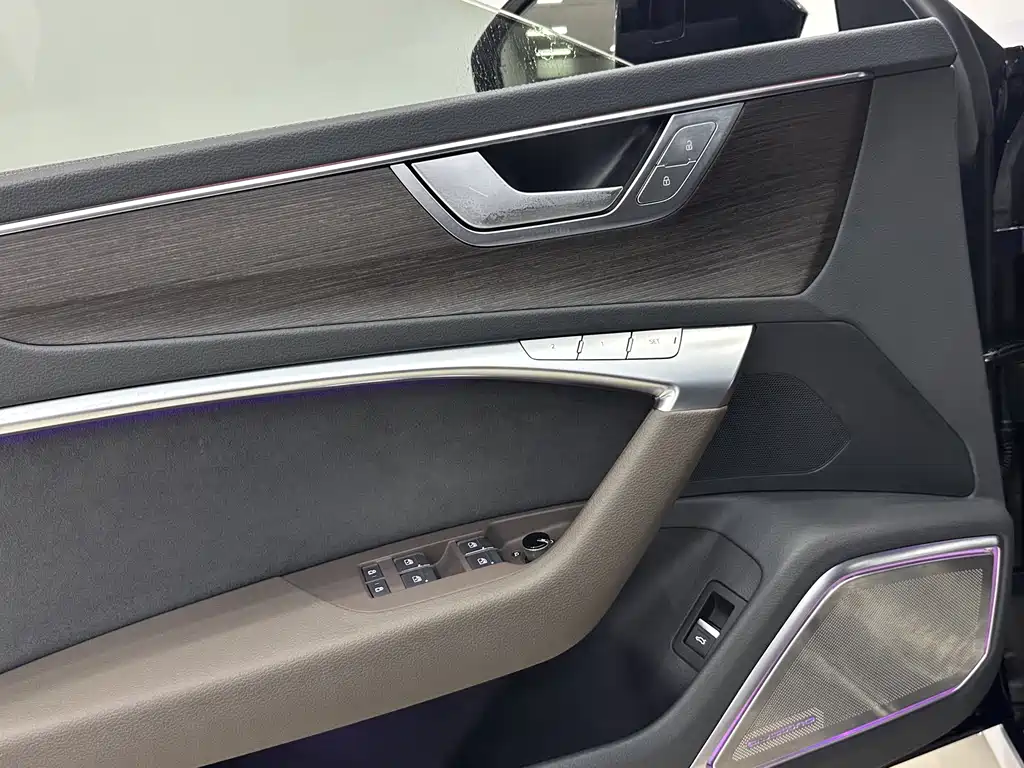 Audi A7 L 55 TFSI quattro S-line Aspire Far Type Crystal Flow Package