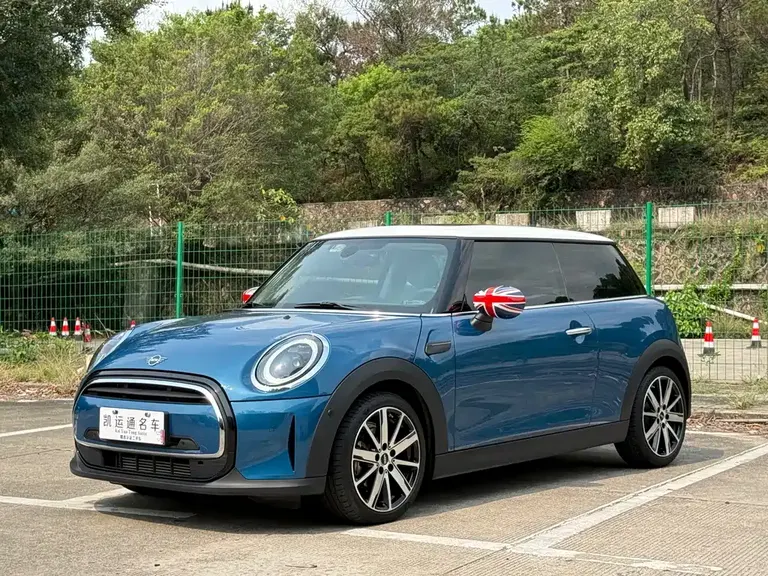 MINI 1.5 T COOPER Artist