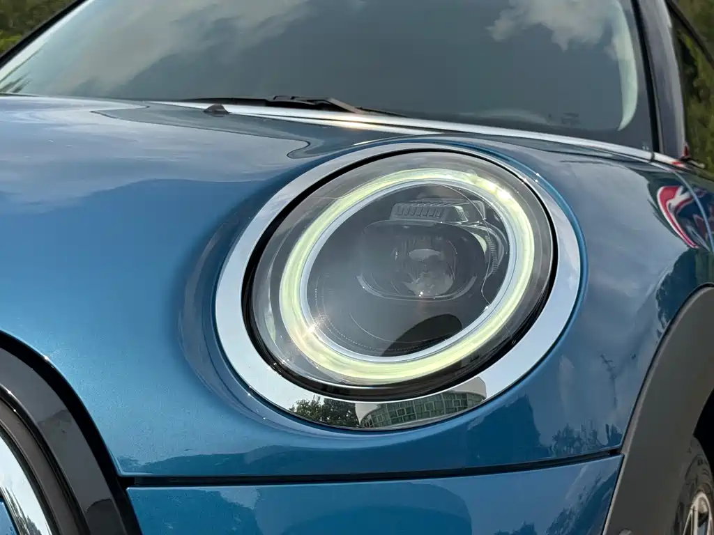 MINI 1.5 T COOPER Artist