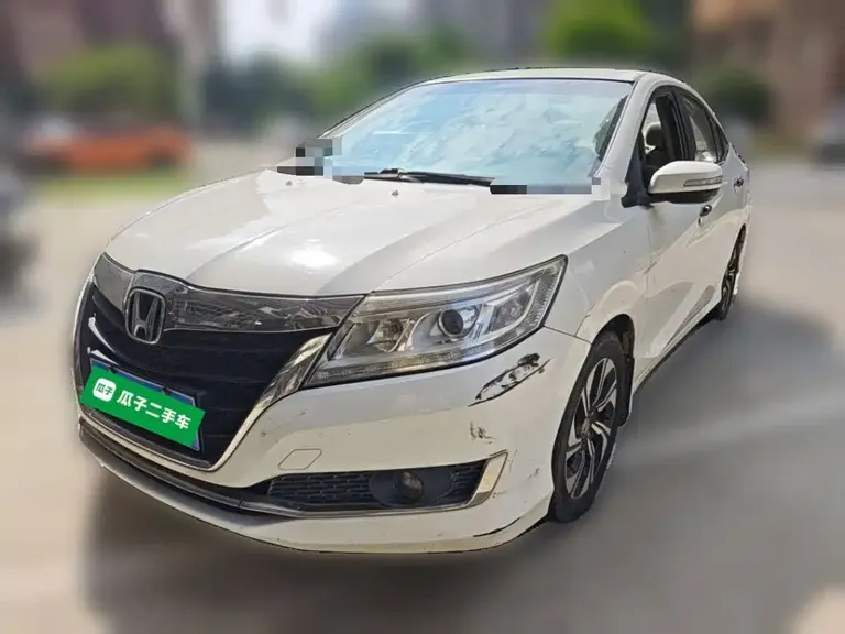 Honda Crider 1.8 L CVT Comfort