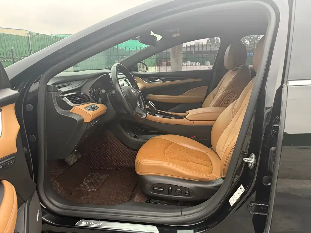 LaCrosse 652 T Distinguished