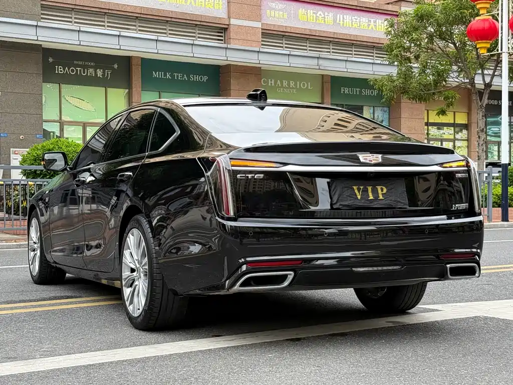Cadillac CT6 28 T Distinguished
