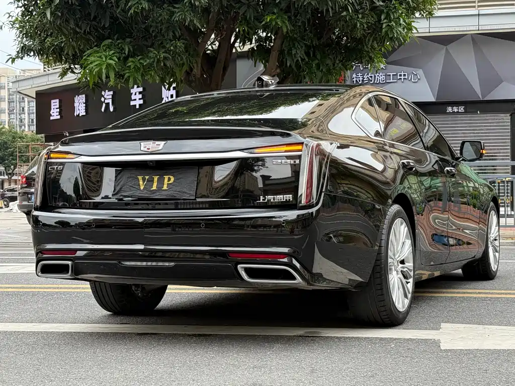 Cadillac CT6 28 T Distinguished