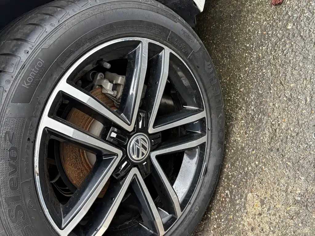 Lamando 280 TSI DSG Comfort CN-VI