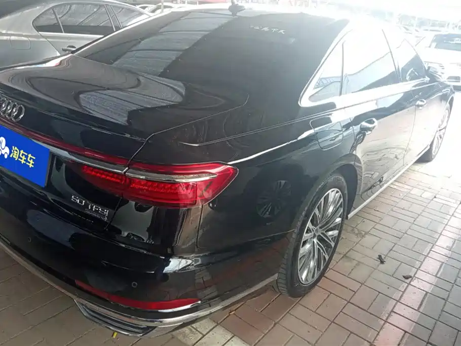 Audi A8 Facelift Plus A8 L 50 TFSI quattro Comfort