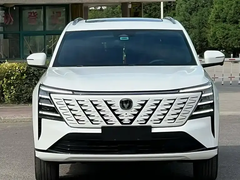 Changan CS75 PLUS 4 th Gen 1.5 T New Blue Whale Smart Flagship