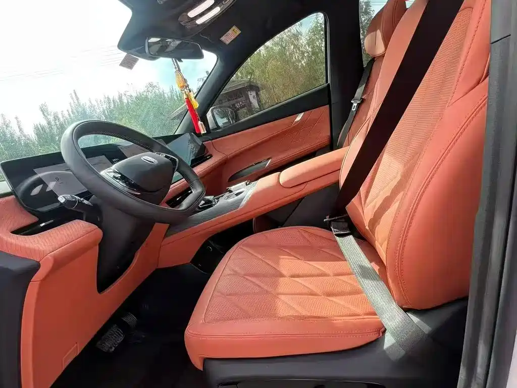 Changan CS75 PLUS 4 th Gen 1.5 T New Blue Whale Smart Flagship