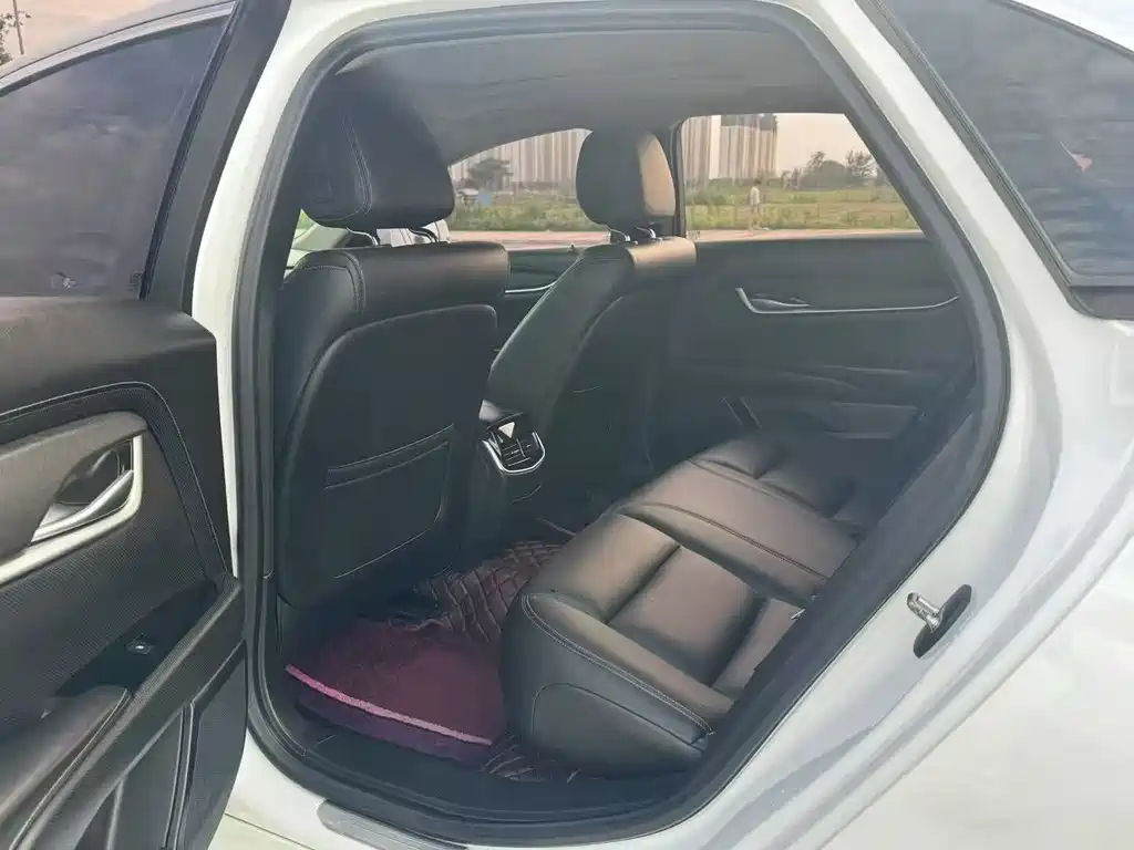 Cadillac XTS 28 T Tech