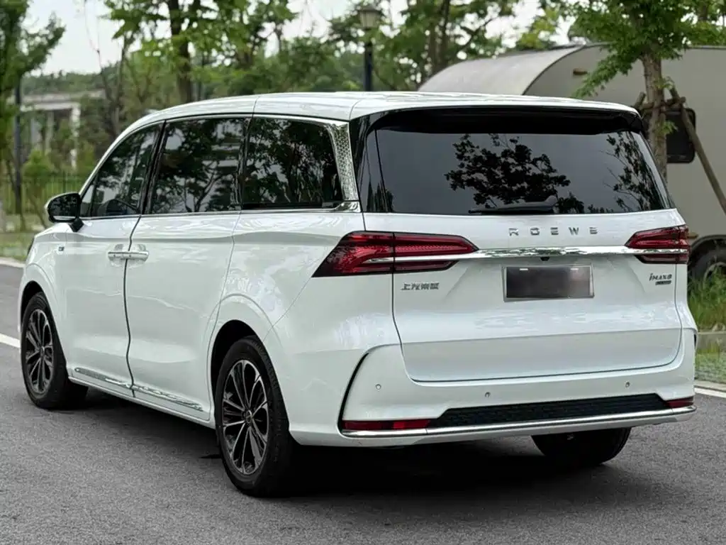 Roewe iMAX8 400 TGI Supreme Series Honored