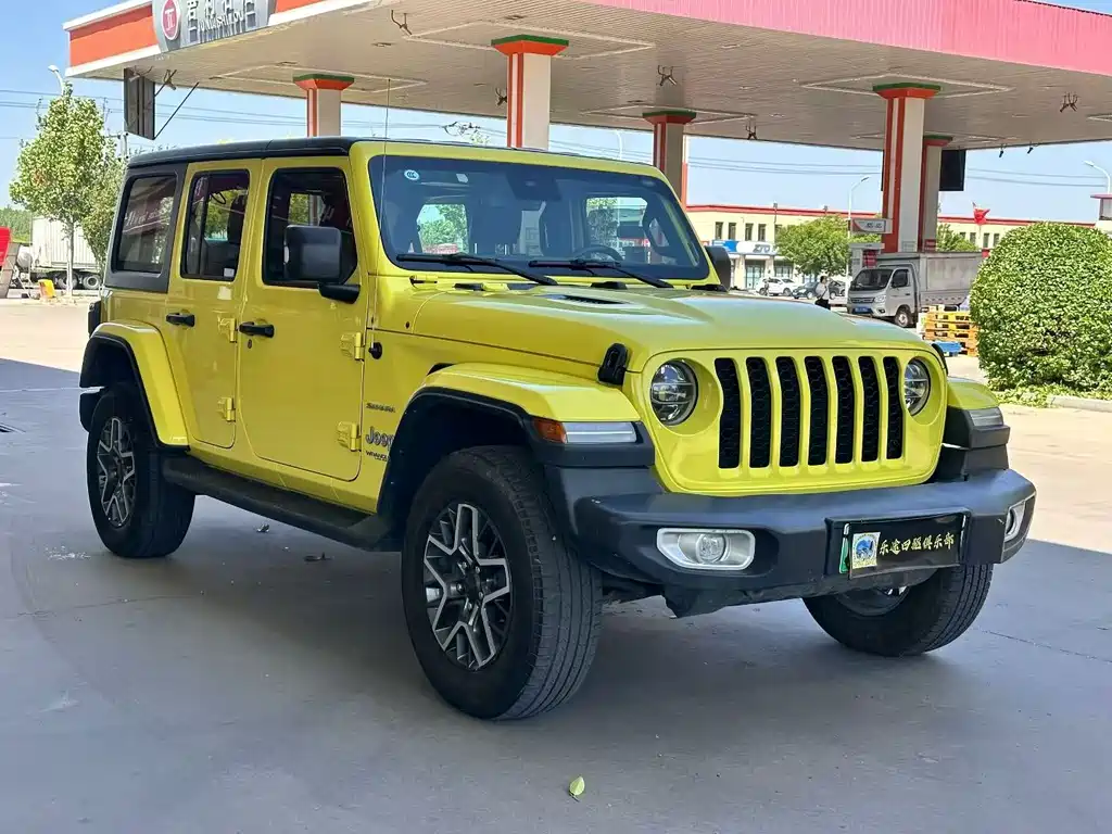 Wrangler NEV 4-door 2.0 T 4 xe Sahara Fluorescent Yellow Limited