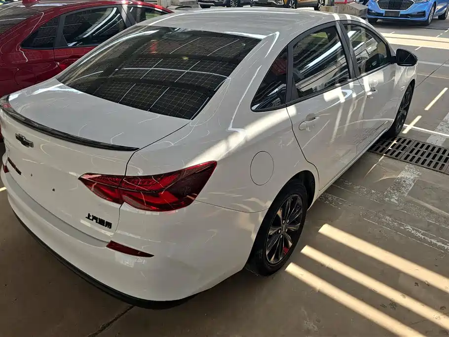 Monza Mild Hybrid Redline 320 T DCT Brisk