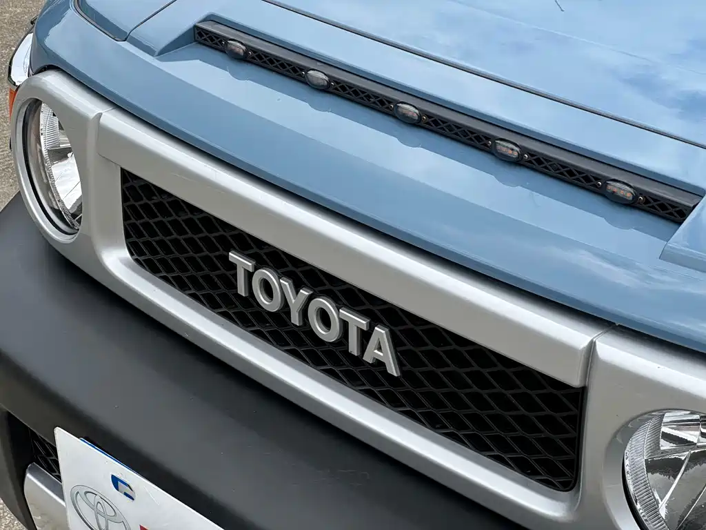 FJ Cruiser 4.0 L Middle East