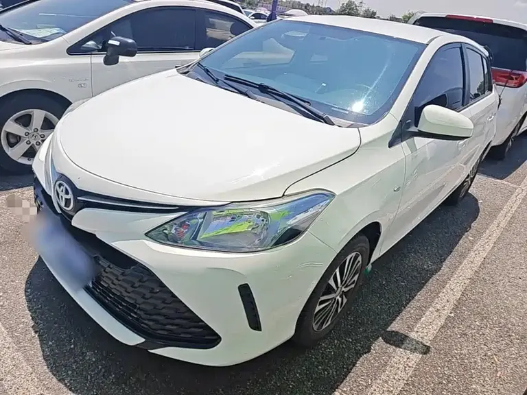 Toyota Vios FS 1.5 L CVT Sharp Speed