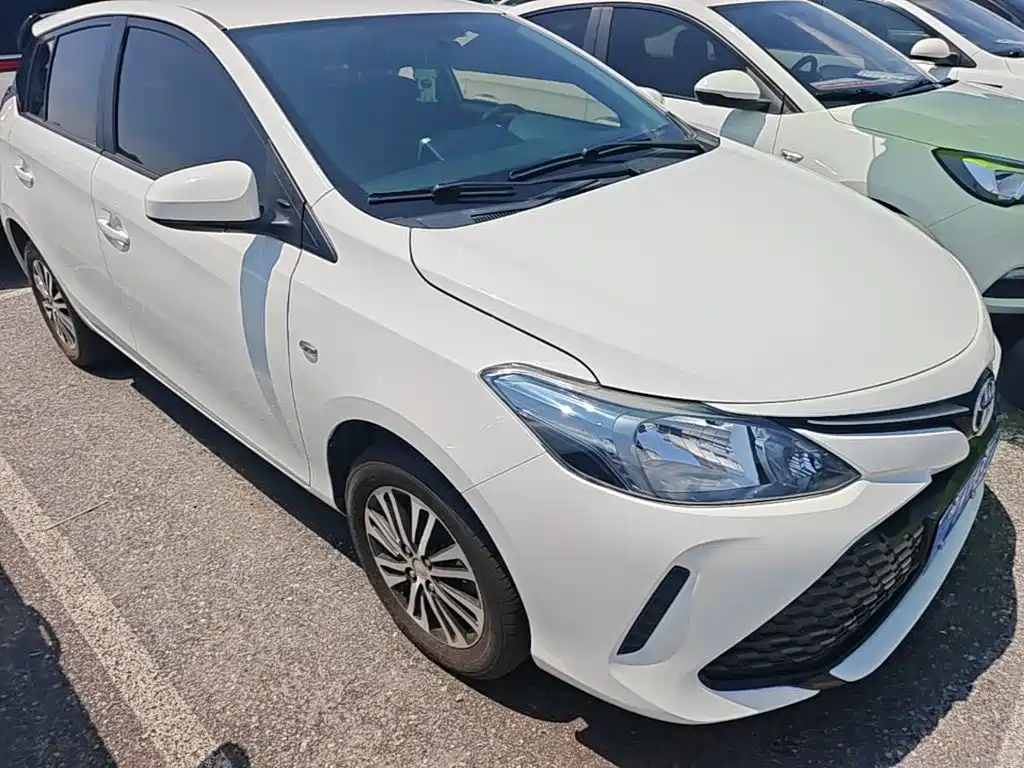 Vios FS 1.5 L CVT Sharp Speed