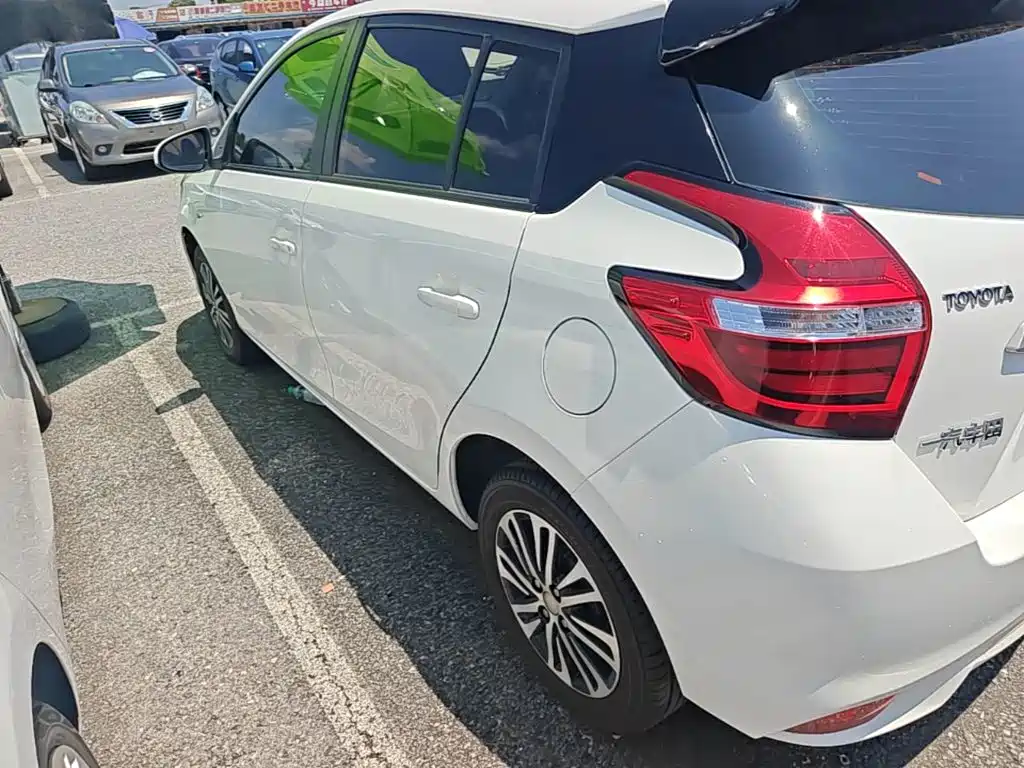 Vios FS 1.5 L CVT Sharp Speed