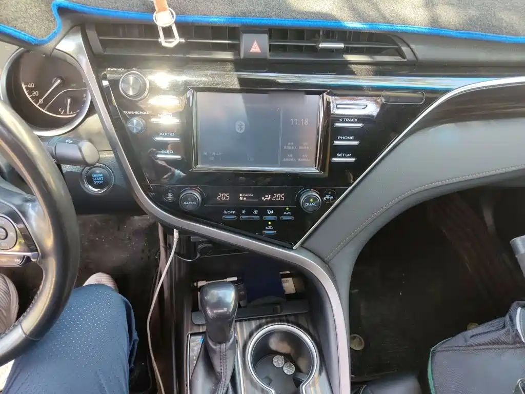 Camry 2.0 G Luxury