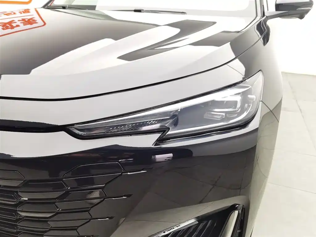 Changan UNI-K 2.0 T Outstanding