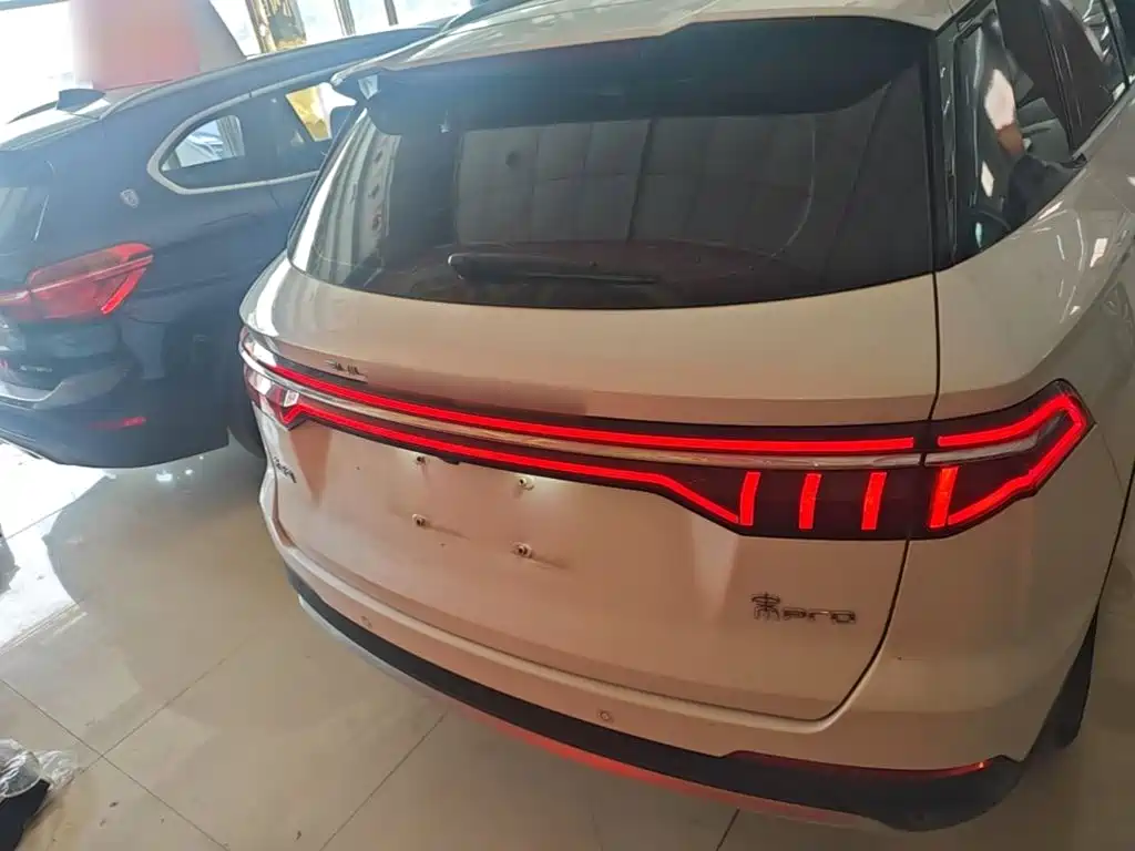 Song Pro 1.5 T Auto Luxury