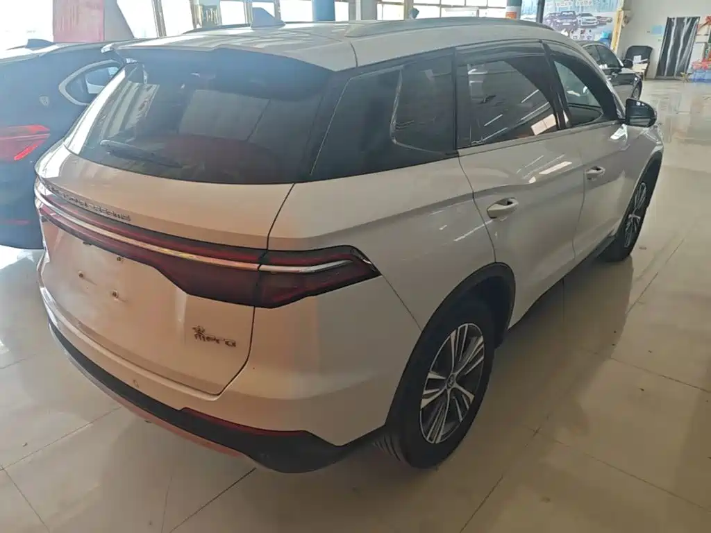 Song Pro 1.5 T Auto Luxury
