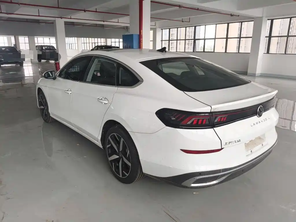 Lamando Lamando L 280 TSI DSG Spicy Cool