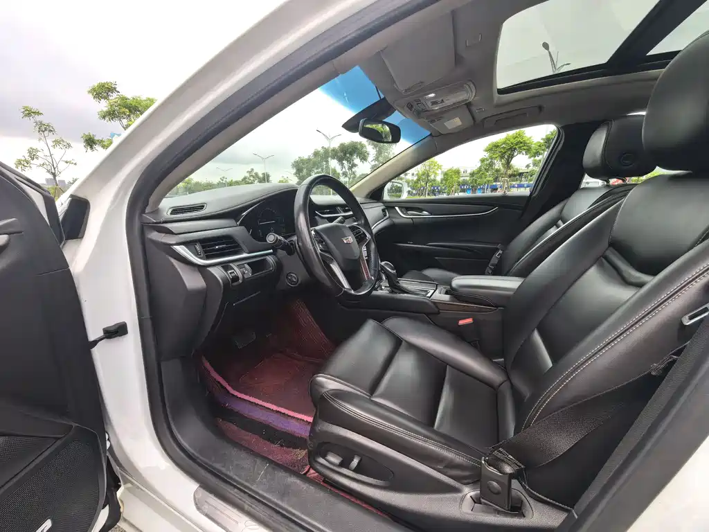 Cadillac XTS 28 T Tech