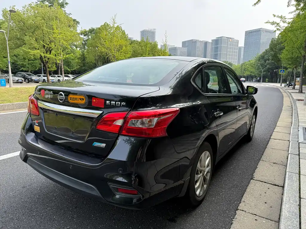 Sylphy 1.6 XL CVT Luxury