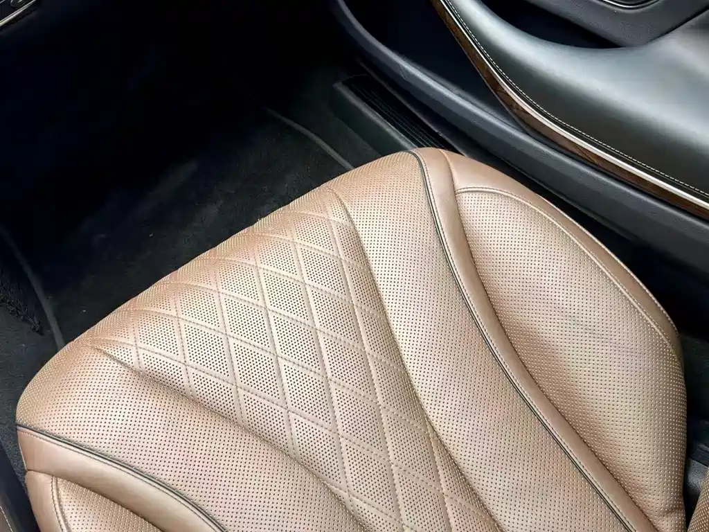 Maybach S-Class S 400 4 MATIC