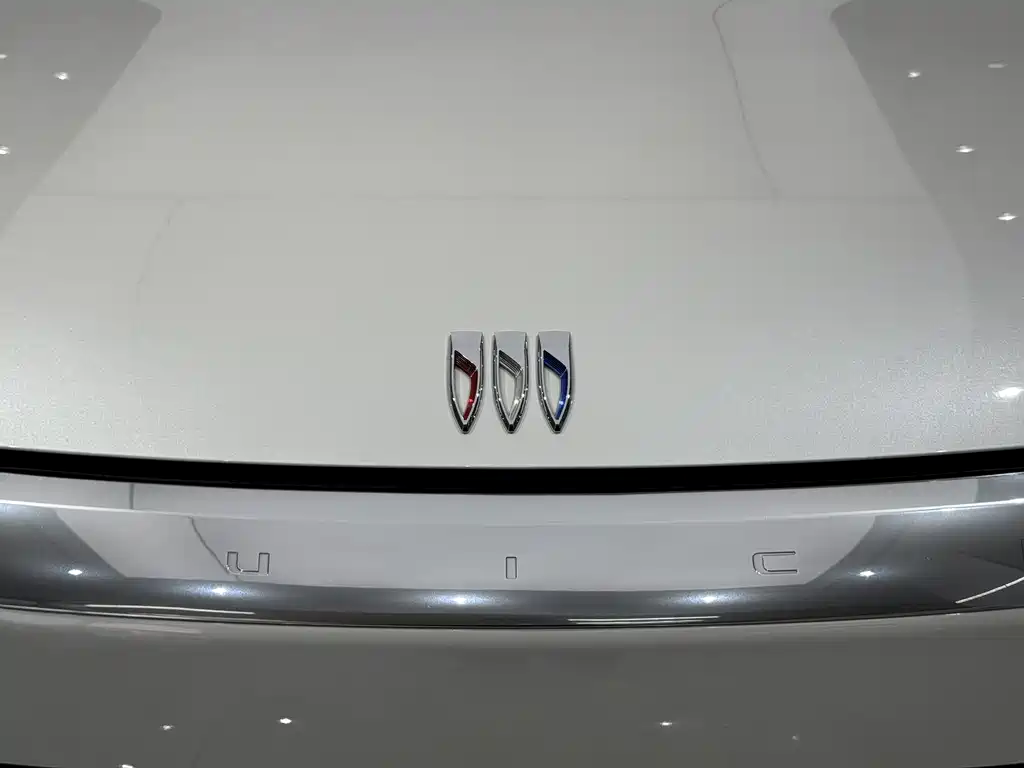 Century 2.0 T 4-seat Private