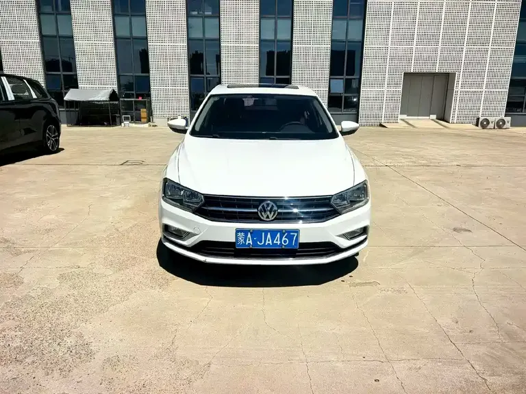 Volkswagen Bora 1.6 L Manual Comfort