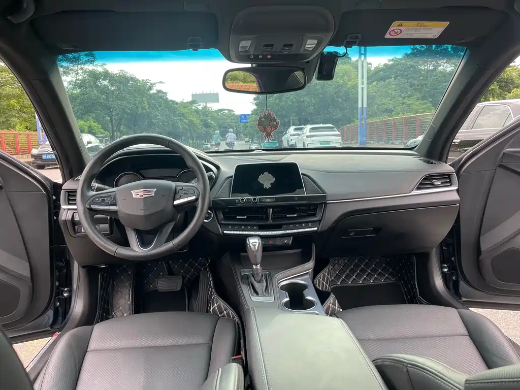 Cadillac CT4 28 T Luxury