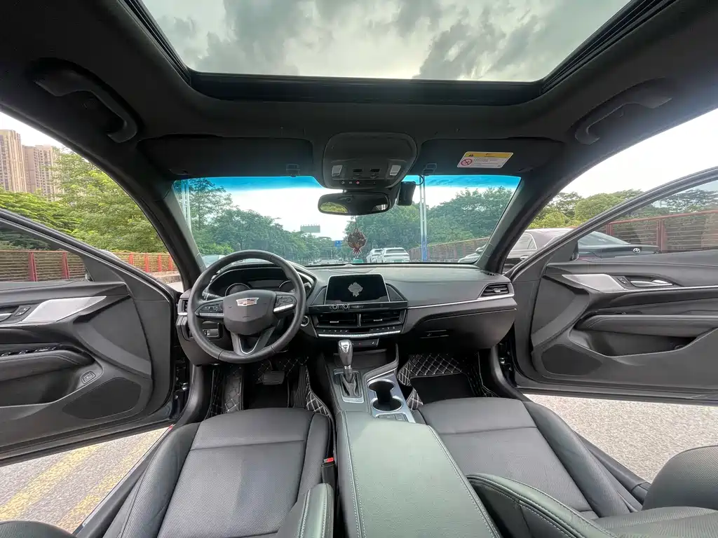 Cadillac CT4 28 T Luxury