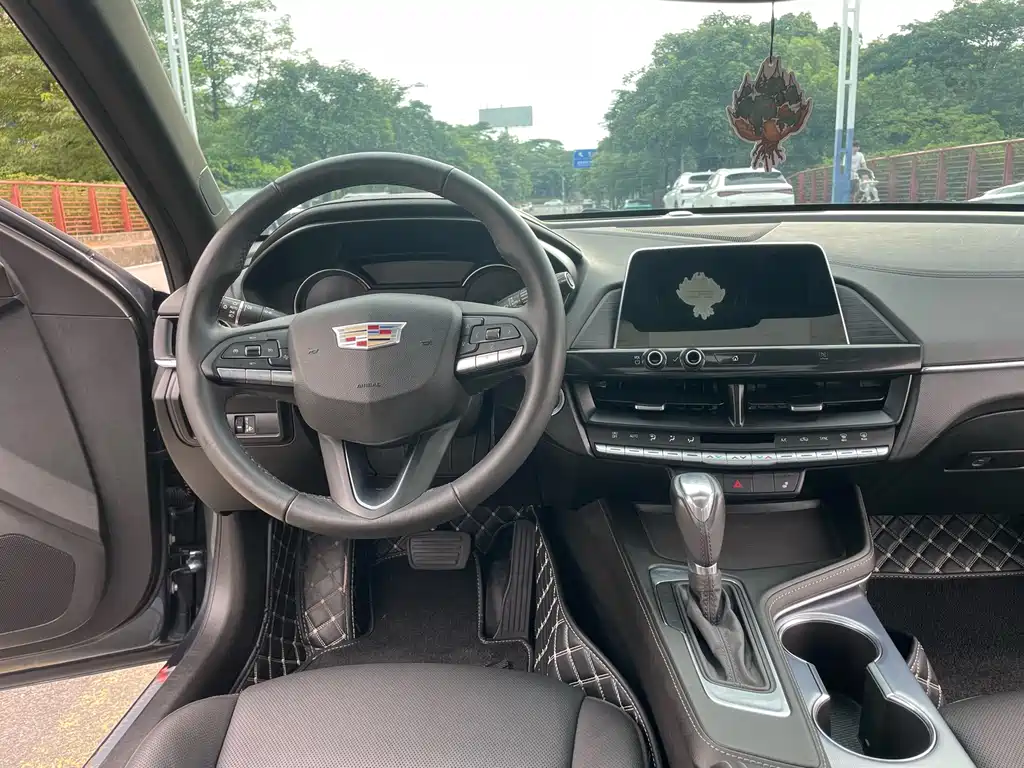 Cadillac CT4 28 T Luxury
